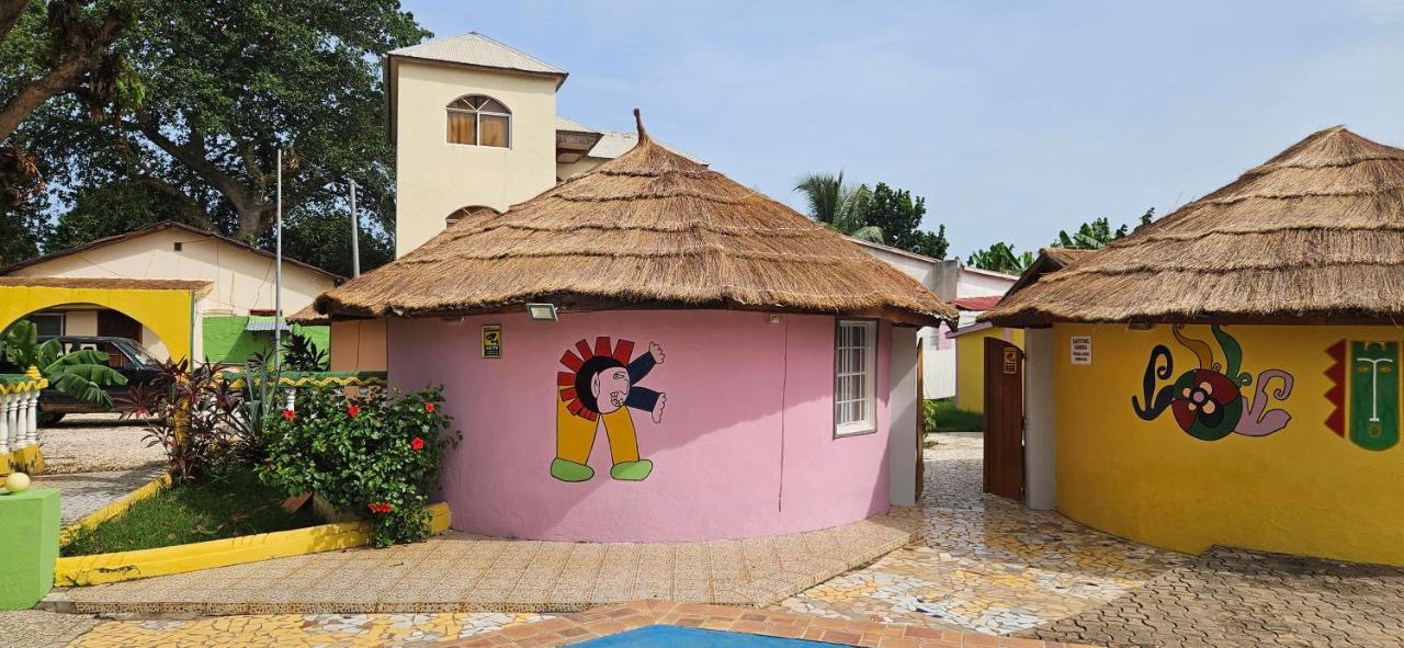 Easy Time Lodge Kololi Exterior photo