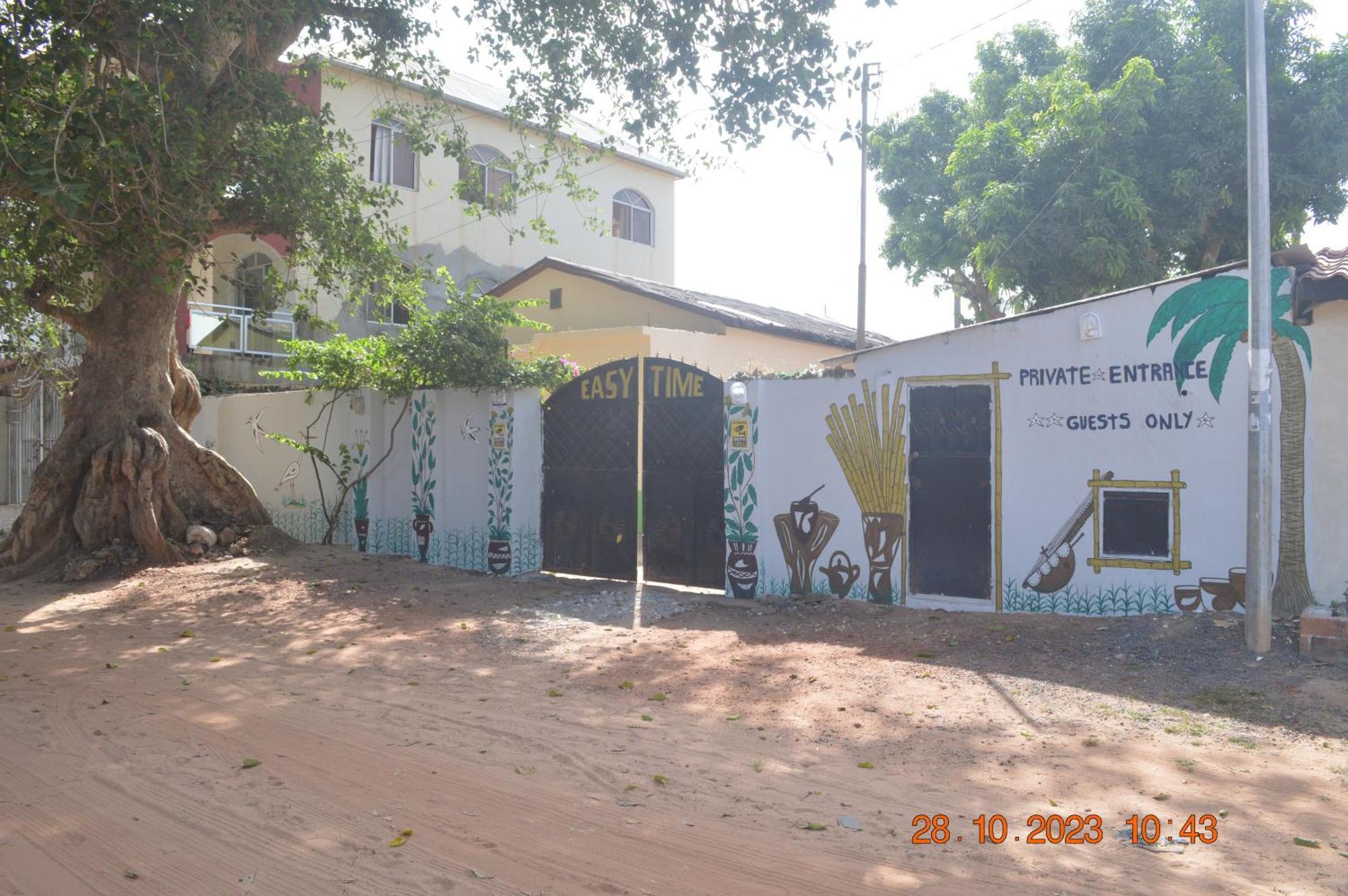 Easy Time Lodge Kololi Exterior photo