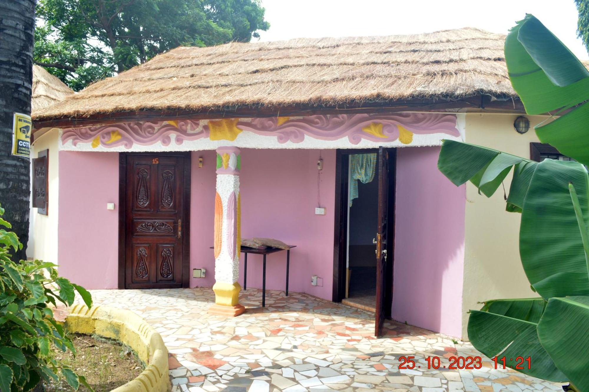Easy Time Lodge Kololi Exterior photo